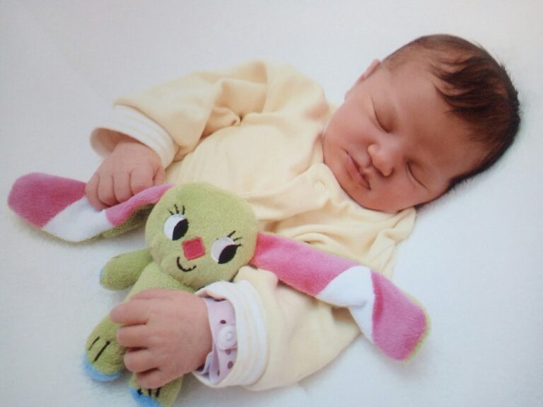 Szüléstörténet 64, Uitz Orsolya