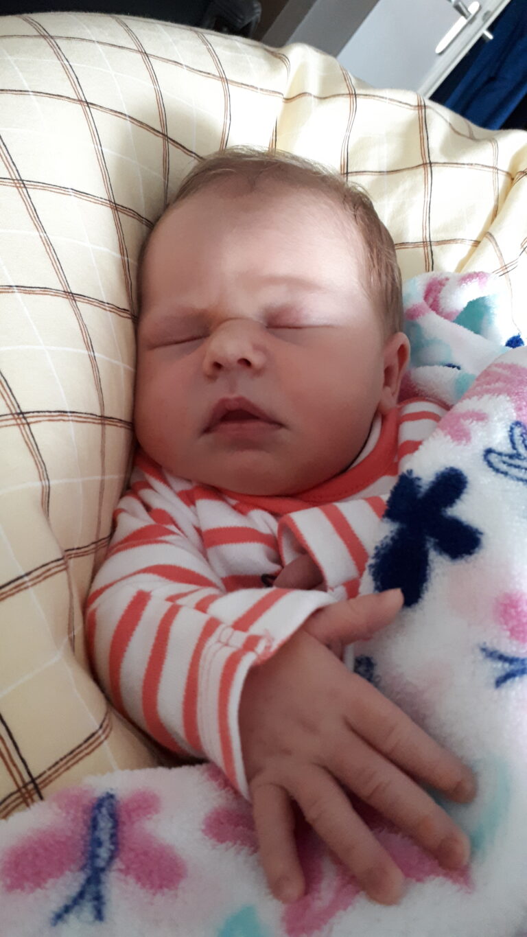 Szüléstörténet 107, Laura baba