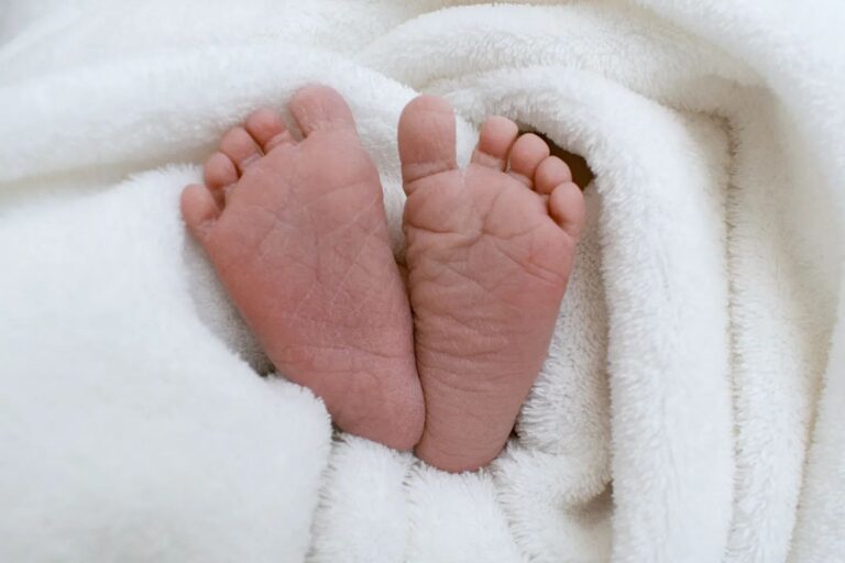 Szüléstörténet 201, Rózi baba